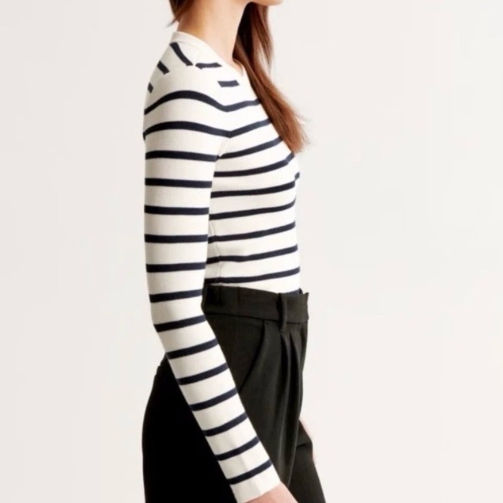 Abercrombie & Fitch Cozy Slim Crew Sweater Top Navy White Stripe Nautical XS - Picture 5 of 11